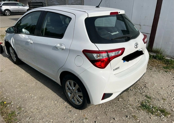 Toyota Yaris cena 25000 przebieg: 70000, rok produkcji 2019 z Zduny małe 16